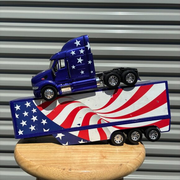 New Ray Peterbilt Stars & Stripes Semi Truck 1/32 Scale Missing Doors - Picture 4 of 6